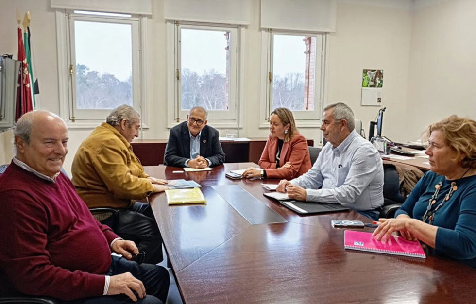 Reunión con la CHG.