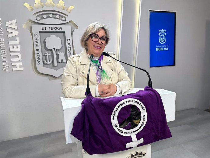 La portavoz de La Izquierda de Huelva (Izquierda Unida, Podemos, Iniciativa) en el Ayuntamiento de la capital, Mónica Rossi.