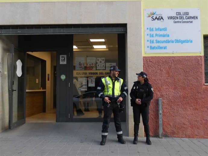 La Policía Local de Palma participa en la Jornada de orientación académica y profesional del Colegio Virgen del Carmen