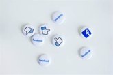 Foto: El botón 'Me gusta' de Facebook cumple 15 años en España: cómo ha evolucionado y a qué otras plataformas ha llegado