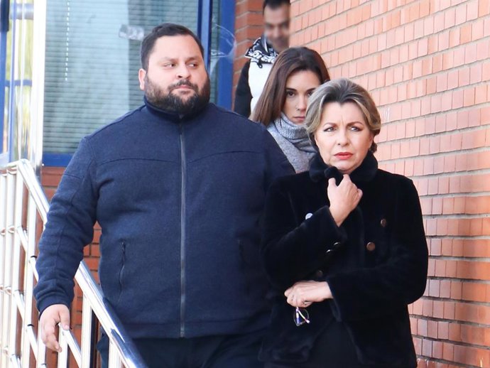 CHEMA TEJADO, MARÍA JOSÉ Y SAMARA VISITAN A ANTONIO TEJADO EN LA CÁRCEL