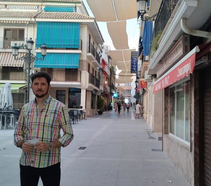 Archivo - El concejal y portavoz de Vox en Cabra Pedro Palomeque, en una imagen de archivo.