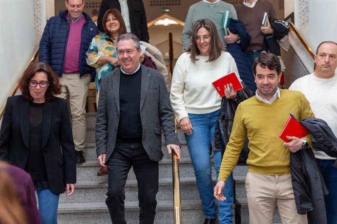 El secretario general del PSOE de Andalucía, Juan Espadas, en el primer Foro de Educación organizado en la ciudad de Granada.