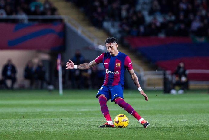 Raphinha, durante un partido con el Barça.