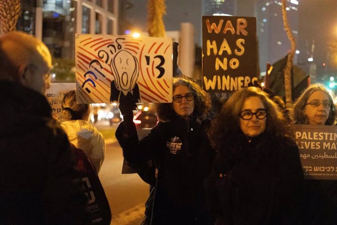 Manifestación a favor del alto el fuego en Tel Aviv