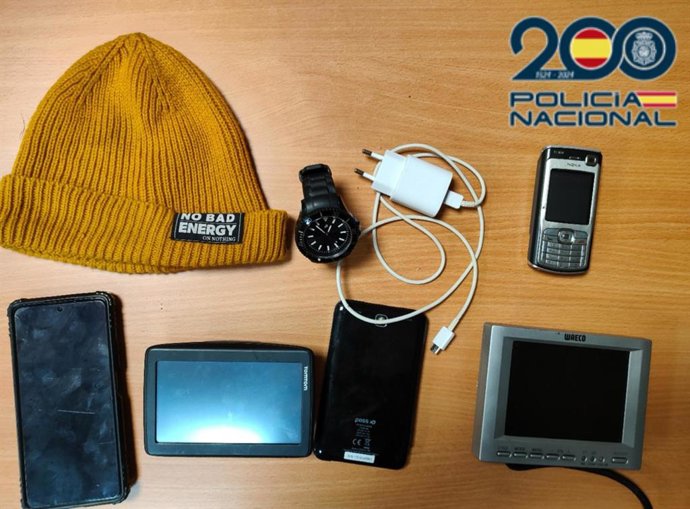 Archivo - Los objetos que se intervinieron al detenido.