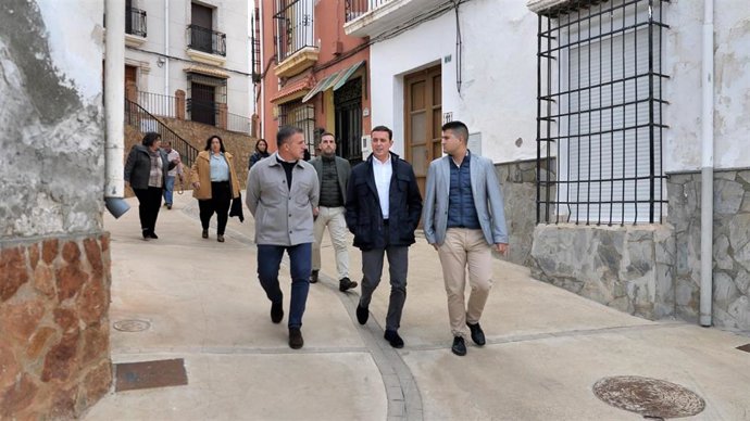 El presidente de Diputación en una visita reciente a Alhabia (Almeria)