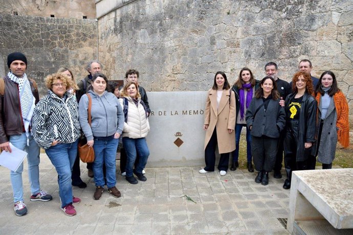 La dirigente de Podemos y exministra de Igualdad, Irene Montero, asiste en Palma al acto del Día en recuerdo de las víctimas de Guerra Civil y franquismo