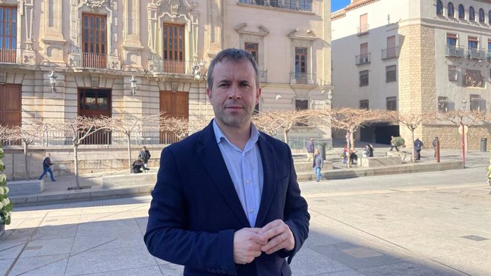 Imagen del portavoz socialista en el Ayuntamiento de Jaén, Julio Millán.