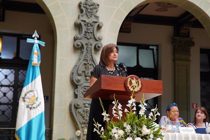 La vicepresidenta de Guatemala, Karin Herrera, durante el Día Nacional de la Dignidad de las Víctimas del Conflicto Armado Interno