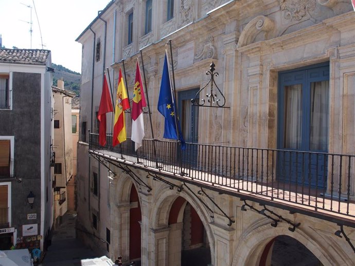 Archivo - Fachada del Ayuntamiento de Cuenca