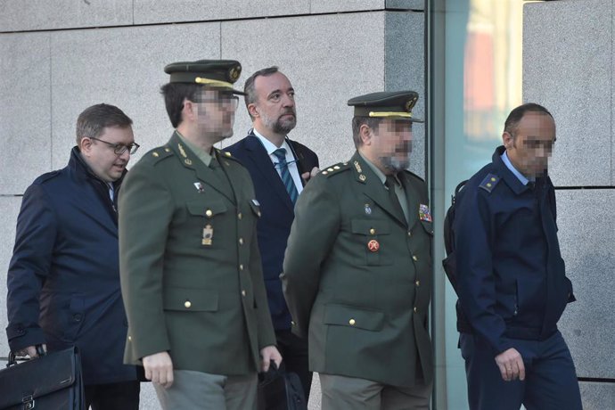 El ex secretario de Estado de Seguridad Francisco Martínez (c)  a su llegada a un juicio a la sede de la Audiencia Nacional de Génova, a 20 de febrero de 2024, en Madrid (España). 