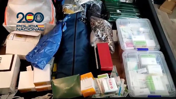 Algunos de los medicamentos ilegales incautados en el domicilio de Gav (Barcelona).,
