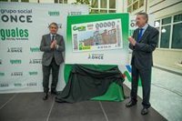 La Junta y la ONCE presentan el cupón conmemorativo del 28F