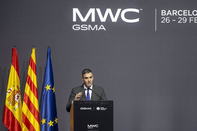 El presidente del Gobierno, Pedro Sánchez, interviene durante la cena inaugural del MWC, en el Museo Nacional de Arte de Cataluña, a 25 de febrero de 2024, en Barcelona, Catalunya (España). 