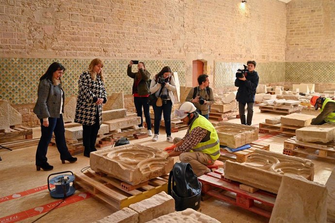 Hallan restos funerarios intactos de los siglos XIII y XIV en el monasterio de Santes Creus (Tarragona)