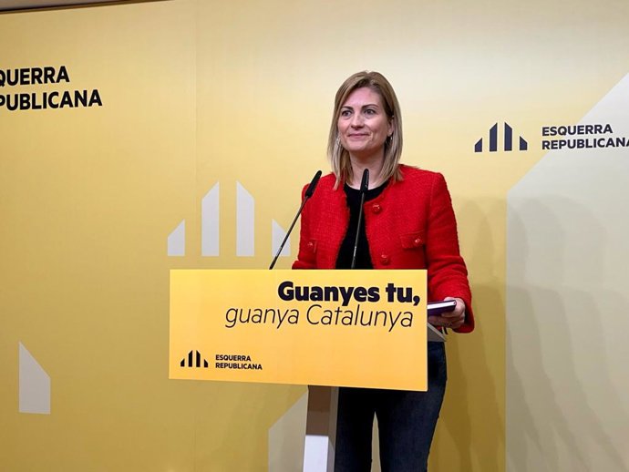 La portavoz de ERC, Raquel Sans, en rueda de prensa este lunes