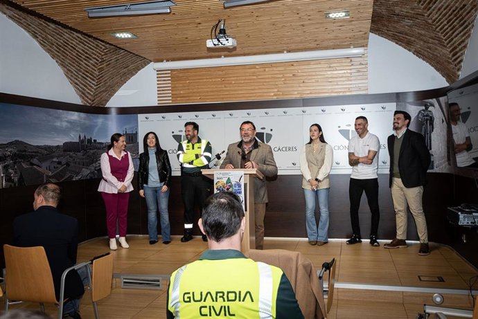 Presentación de la Extremadura European Paracycling Cup que se celebra los días 2 y 3 de marzo en Casar de Cáceres y Cáceres