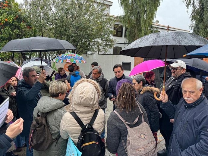Encuentro del alcalde con padres y madres del Colegio Jesús María