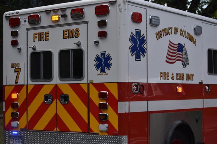 Archivo - Una ambulancia en Washington, EEUU (archivo)
