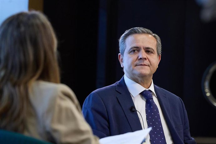 El consejero de Vivienda, Transportes e Infraestructuras de la Comunidad de Madrid, Jorge Rodrigo Domínguez, interviene durante un desayuno Madrid de Europa Press, a 30 de enero de 2024, en Madrid (España).