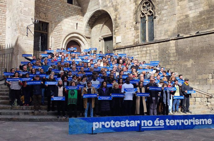 Imatge de l'acte a la plaça del Rei de Barcelona