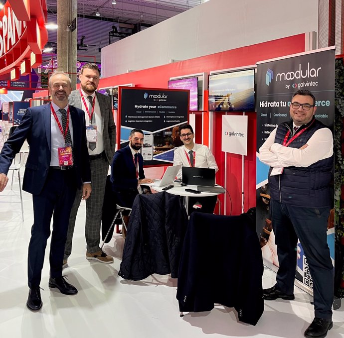 El equipo de Galvintec en el Pabellón de España de MWC 24