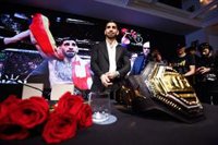 Makhachev acepta el reto de Topuria: "Otro chico bajito que quiere ser aplastado"