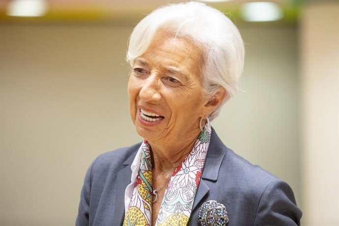 Archivo - 27 October 2023, Belgium, Brussels: Christine Lagarde, President of the European Central Bank, arrives for a round table session on the second and last day of a European Union summit. Photo: Hatim Kaghat/Belga/dpa