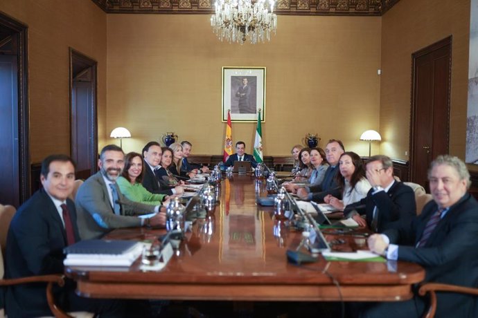 Reunión del Consejo de Gobierno andaluz presidido por Juanma Moreno. (Foto de archivo).