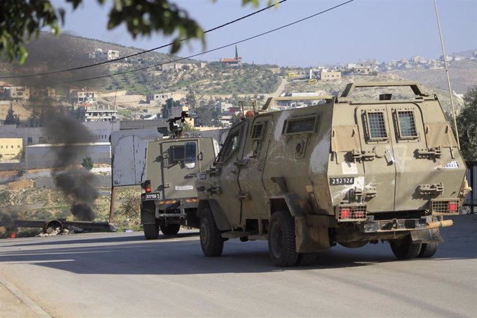 Archivo - Un vehículo militar israelí en Cisjordania
