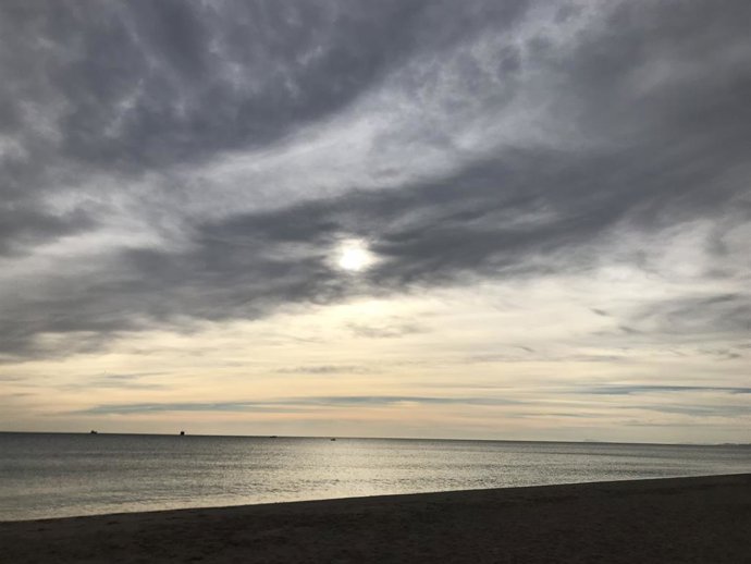 Archivo - Arxiu- Cel nuvolós a Valncia