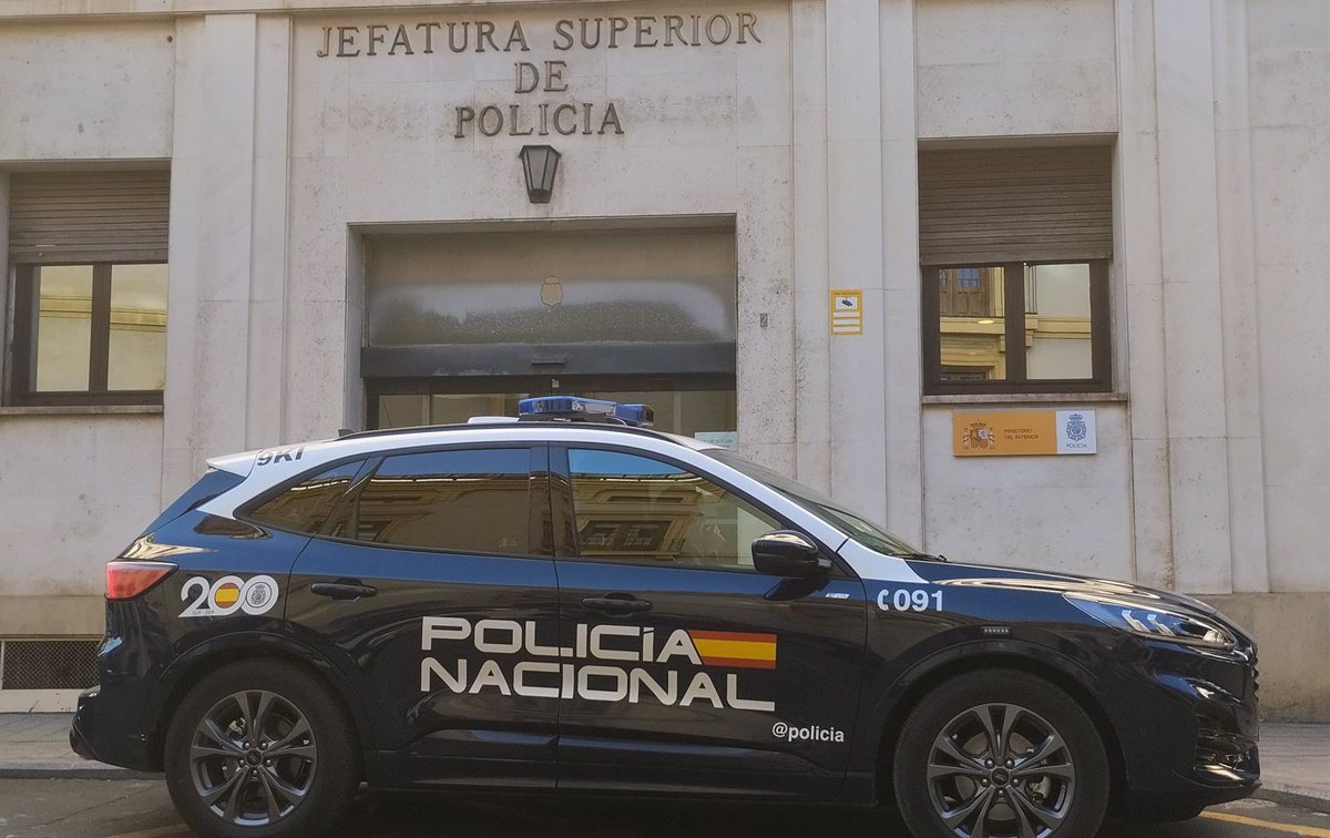 Detenido en Murcia un ciberdelincuente por sustraer datos de 40 millones de matrículas a través de web de CCAA