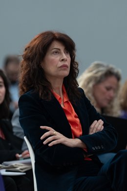 La ministra de Igualdad, Ana Redondo, durante la clausura de una jornada de la Fundación Rafael Campalans, a 23 de febrero de 2024, en Barcelona, Catalunya (España). La Fundación Rafael Campalans, con motivo del Día Internacional de las Mujeres, y conju