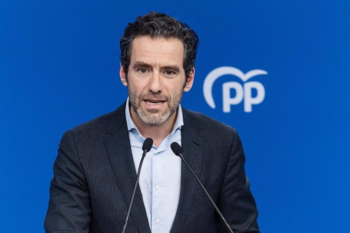 El portavoz del PP, Borja Sémper, durante una rueda de prensa posterior a la reunión del Comité de Dirección del Partido Popular, en la sede nacional del PP de Génova, a 26 de febrero de 2024, en Madrid (España). 