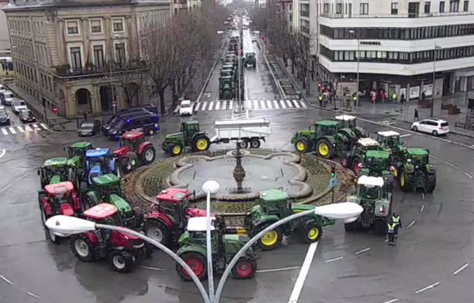 Tractores en Merindades y en Baja Navarra.