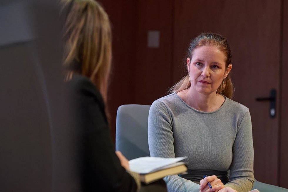 La consejera de Familia, Juventud y Asuntos Sociales de la Comunidad de Madrid, Ana Dávila, interviene durante un desayuno Madrid de Europa Press