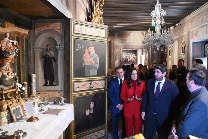 El presidente del Ejecutivo autonómico, Fernando López Miras, participó hoy en el acto de reapertura al público del Palacio Guevara de Lorca.
