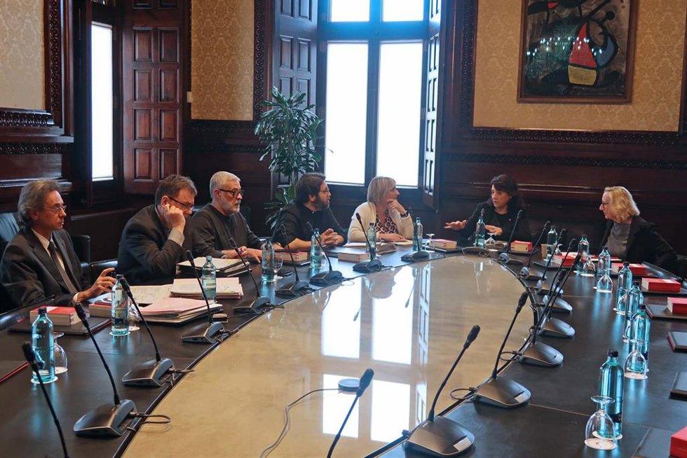 Inicio de la reunión de la Mesa del Parlament, a 27 de febrero de 2024