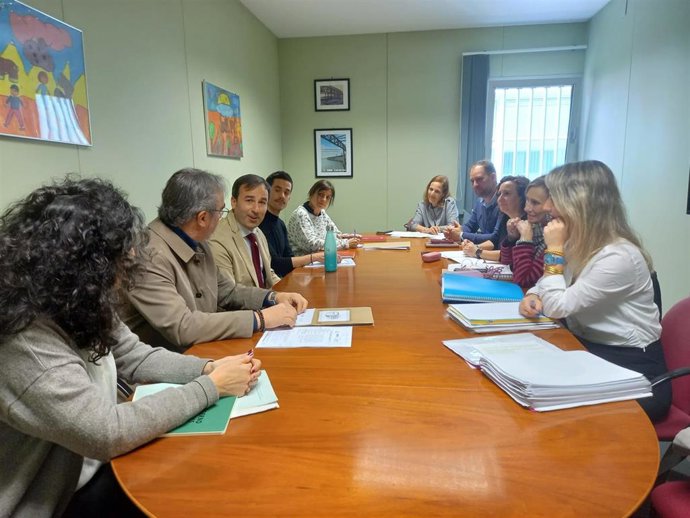 Primera reunión de la Comisión Provincial para el análisis y seguimiento del Protocolo para la Prevención de Conductas Suicidas y Autolesiones en el sistema educativo de Huelva.