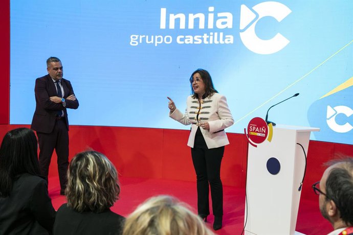 Marcos Torres, Dir. Marketing y Comercial, y Marisa Muñoz, CTO 