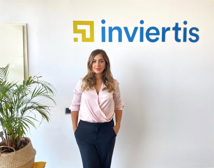 Rebeca Pérez, CEO y fundadora de la plataforma tecnológica Inviertis.