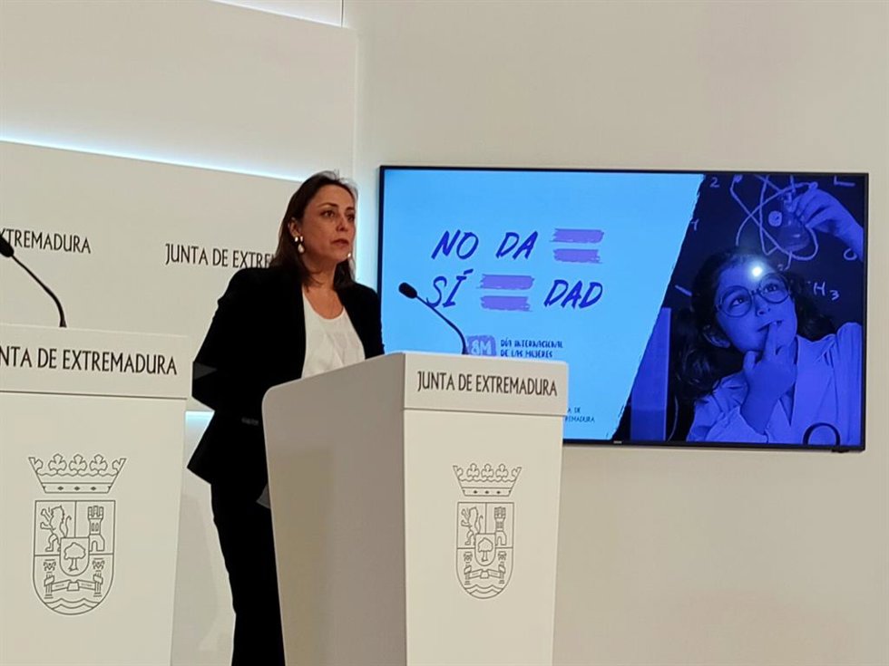 La secretaria general de Igualdad, Ara Sánchez, presenta el programa de actos del 8M.