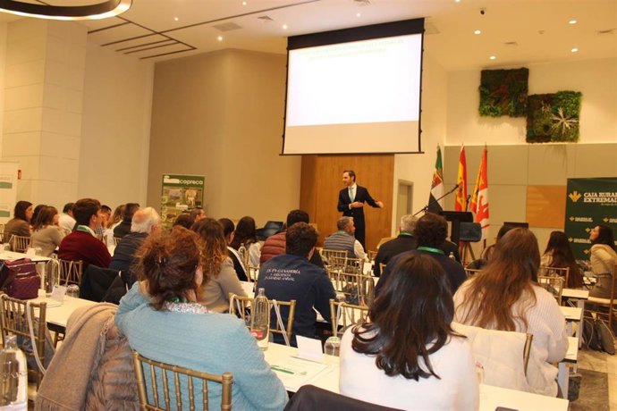 I Jornada Formativa de Jóvenes Ganaderos organizada por Copreca y Asaja en Cáceres