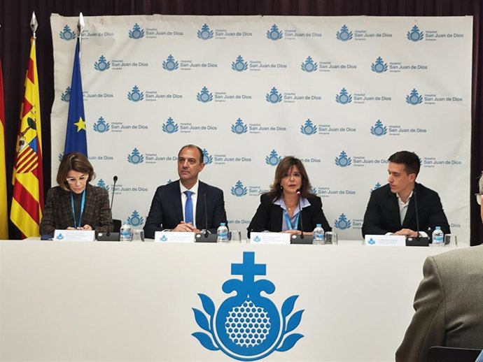 El consejero de Sanidad de Aragón, José Luis, en la sala de prensa del hospital San Juan de Dios