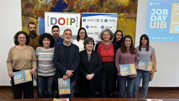 Foto de la presentación informe 'Datos y cifras'