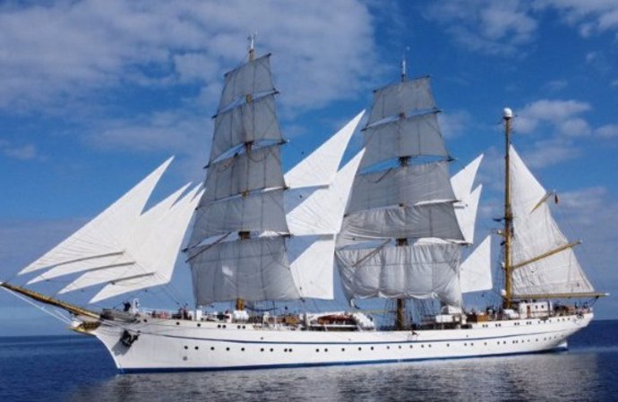 Buque de vela escuela de la Marina alemana 'Gorch Fock'.