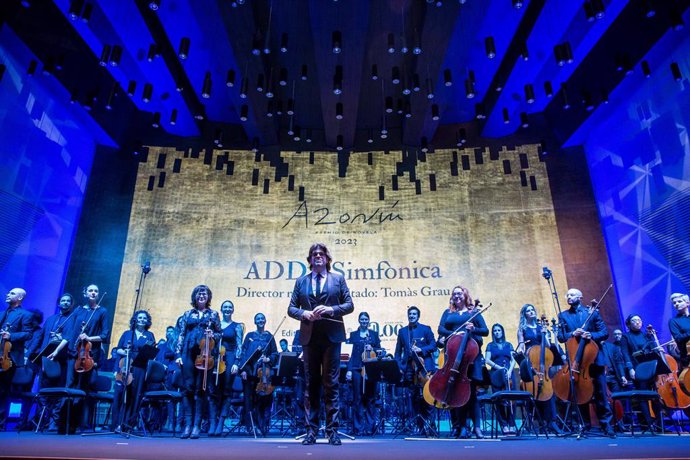 Archivo - Imagen de archivo de la ADDA Simfònica durante la gala de entrega del 'Premio Azorín de Novela 2023', en el Auditorio de la Diputación de Alicante (ADDA).