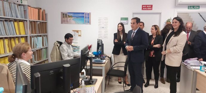 Visita del consejero de Justicia, Administración Local y Función Pública, José Antonio Nieto, a los juzgados de Marchena.