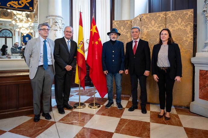 Málaga acoge la presentación de la muestra de Jorge Rando que se exhibirá en Shenzhen Art Museum de China